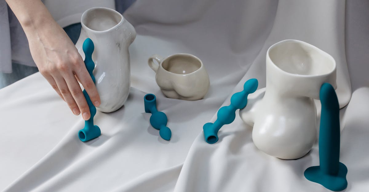 découvrez notre sélection variée de sex toys pour pimenter vos moments intimes. que vous soyez débutant ou expérimenté, trouvez l'accessoire parfait pour explorer vos désirs et améliorer votre vie sexuelle. commandez en toute discrétion et vivez des sensations inoubliables.