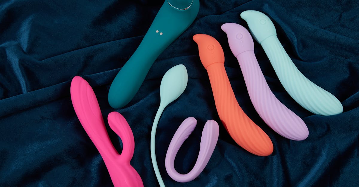 découvrez notre sélection de dildos adaptés à tous les besoins et envies. qualité, sécurité et plaisir garantis pour des expériences intimes uniques et satisfaisantes.