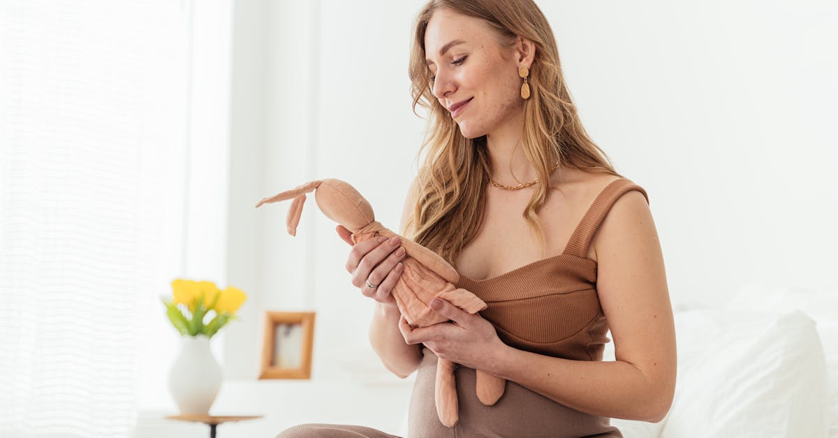 découvrez nos conseils pratiques pour l'entretien et la maintenance de vos jouets intimes afin de garantir hygiène, durabilité et plaisir en toute sécurité.