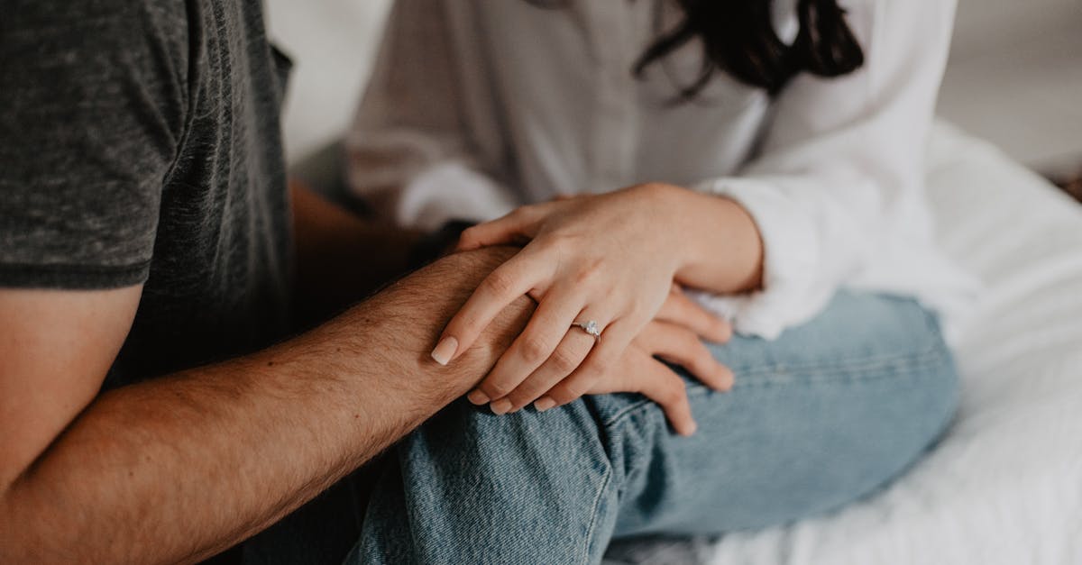 découvrez à quoi sert un penis ring, son utilisation, ses avantages pour améliorer les rapports sexuels, et des conseils pour choisir et utiliser un anneau pénien en toute sécurité.