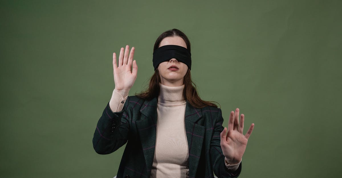 découvrez l'exploration sensorielle : des activités stimulantes pour éveiller les sens, favoriser l'apprentissage et enrichir le développement chez les enfants et les adultes.