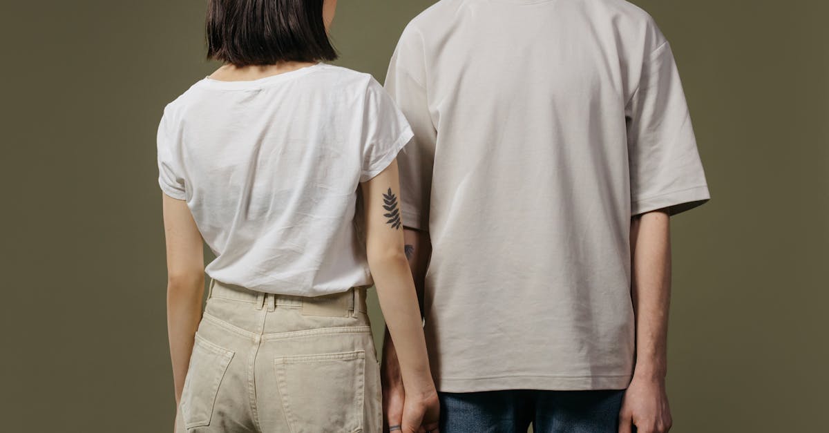 découvrez les fondamentaux de l'éducation sexuelle : informations, conseils et ressources pour une vie affective et sexuelle épanouie, adaptée à tous les âges et besoins.